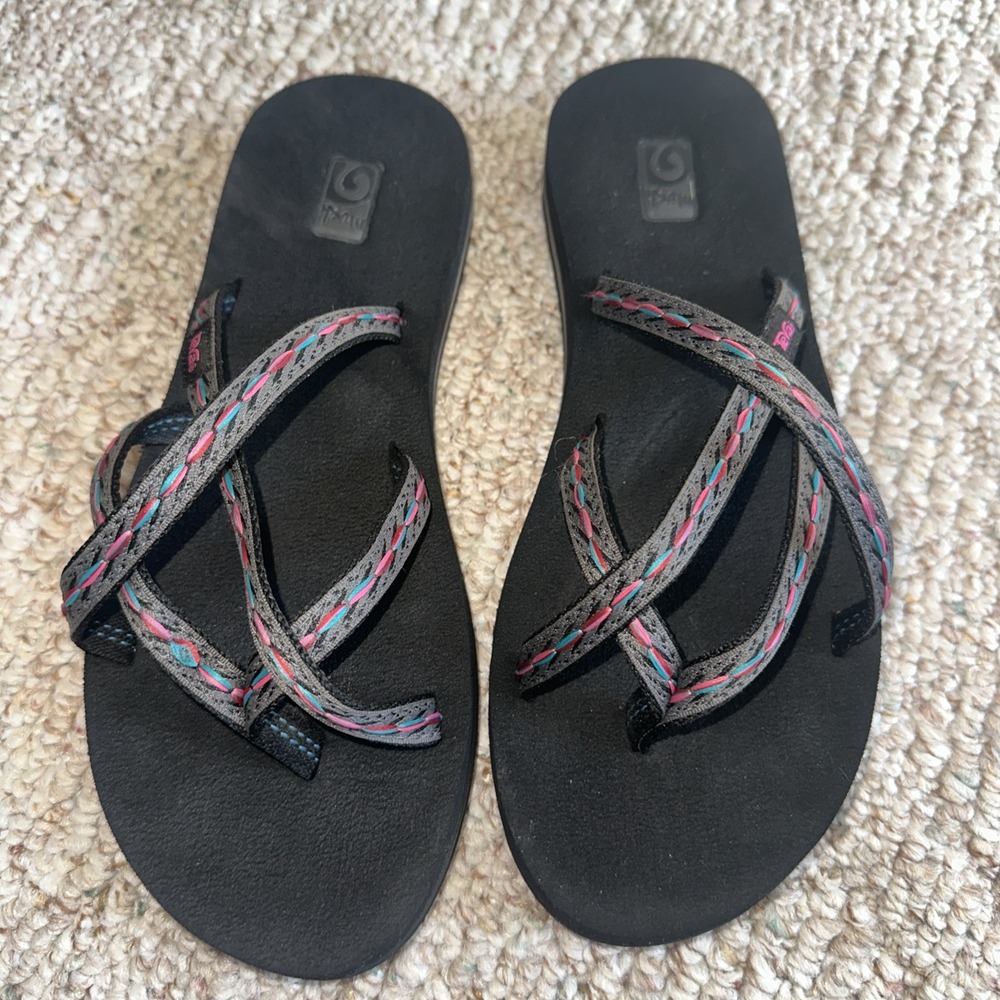 Teva Olowahu Mush Women's Sandals Size 9  Geo Strappy Flip Flop Flats